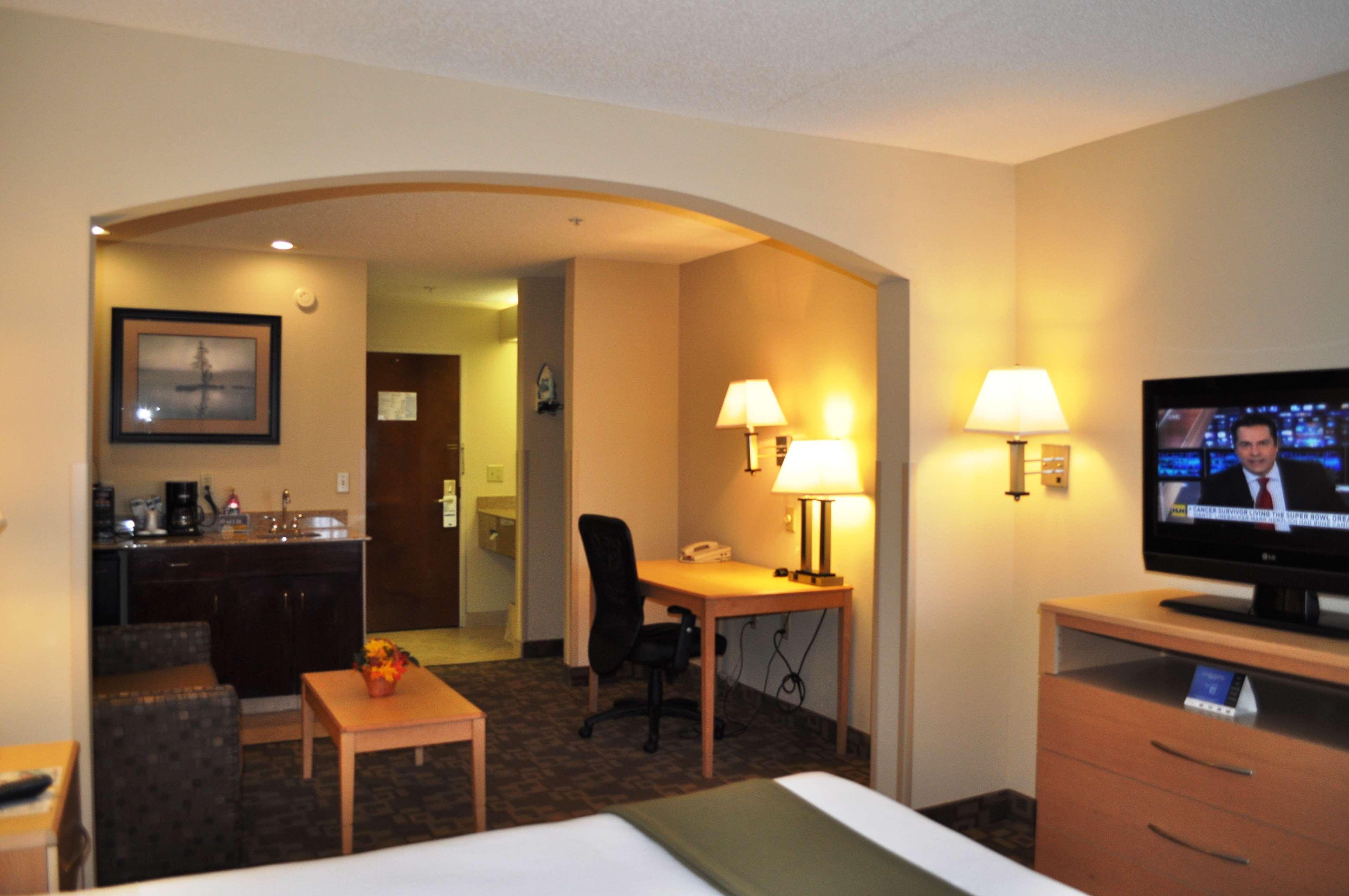 Surestay Plus Hotel By Best Western Roanoke Rapids I-95 מראה חיצוני תמונה